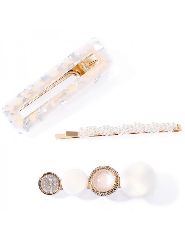 Jewels Galaxy Mesmerizing Pearl Gold Plated Hairclips for Women/Girls