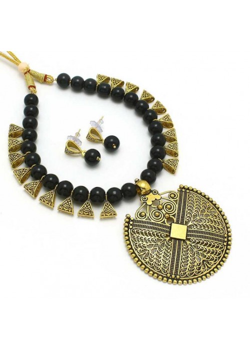 Jewels Galaxy Gold-Toned GP Black Pearl Necklace Set 44062