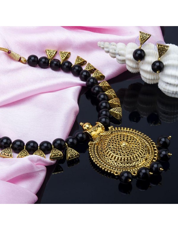 Jewels Galaxy Gold-Toned GP Black Pearl Necklace Set 44079