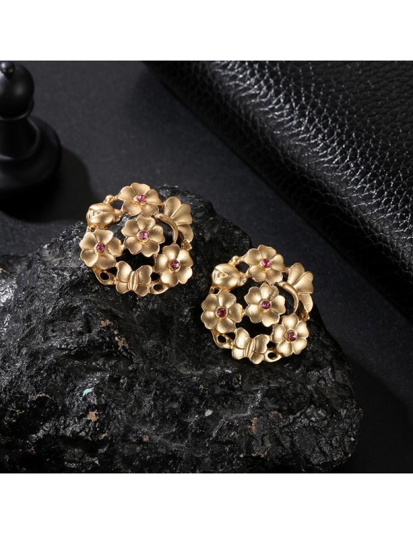 Jewels Galaxy Gold-Plated Stone-Studded Floral Sha...