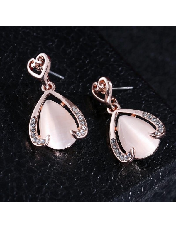Jewels Galaxy Pink & Gold-Toned Heart Shaped Drop Earrings 5076
