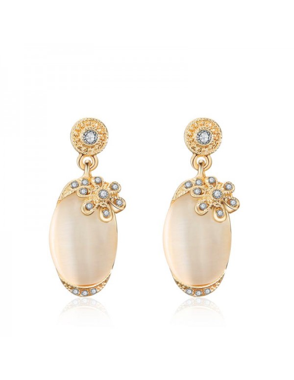 Jewels Galaxy Off-White & Gold-Toned Oval Drop Earrings 5096